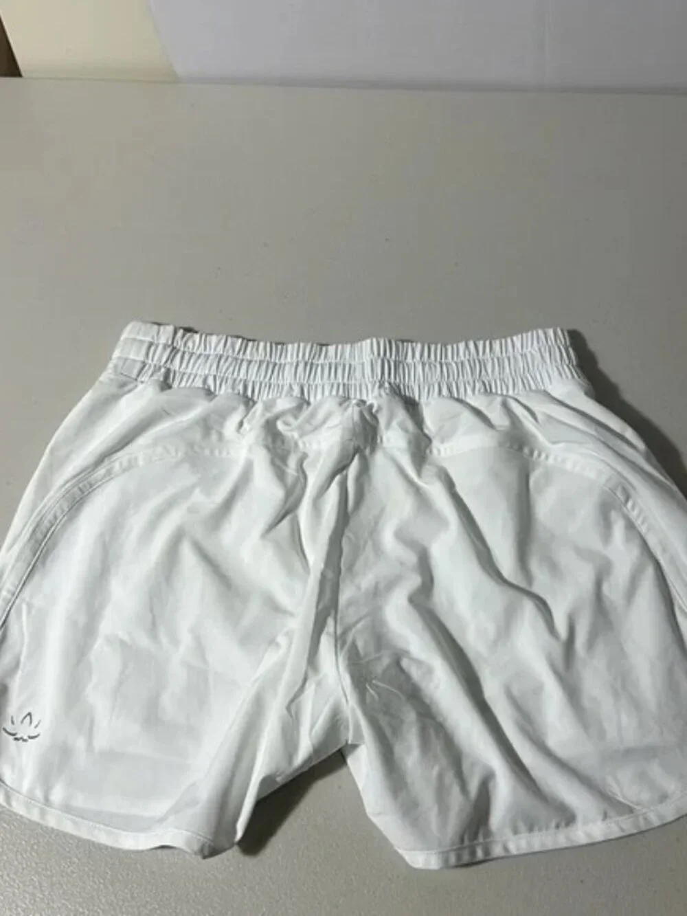 Beyond Yoga Stretch Woven In Stride Lined Shorts 3 Inch Inseam White - Picture 1 of 9